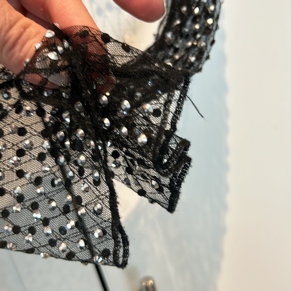 Hot & Delicious Kylie Long Sleeve Embellished Rhinestone Sheer Crop Top Size S - Picture 10 of 13